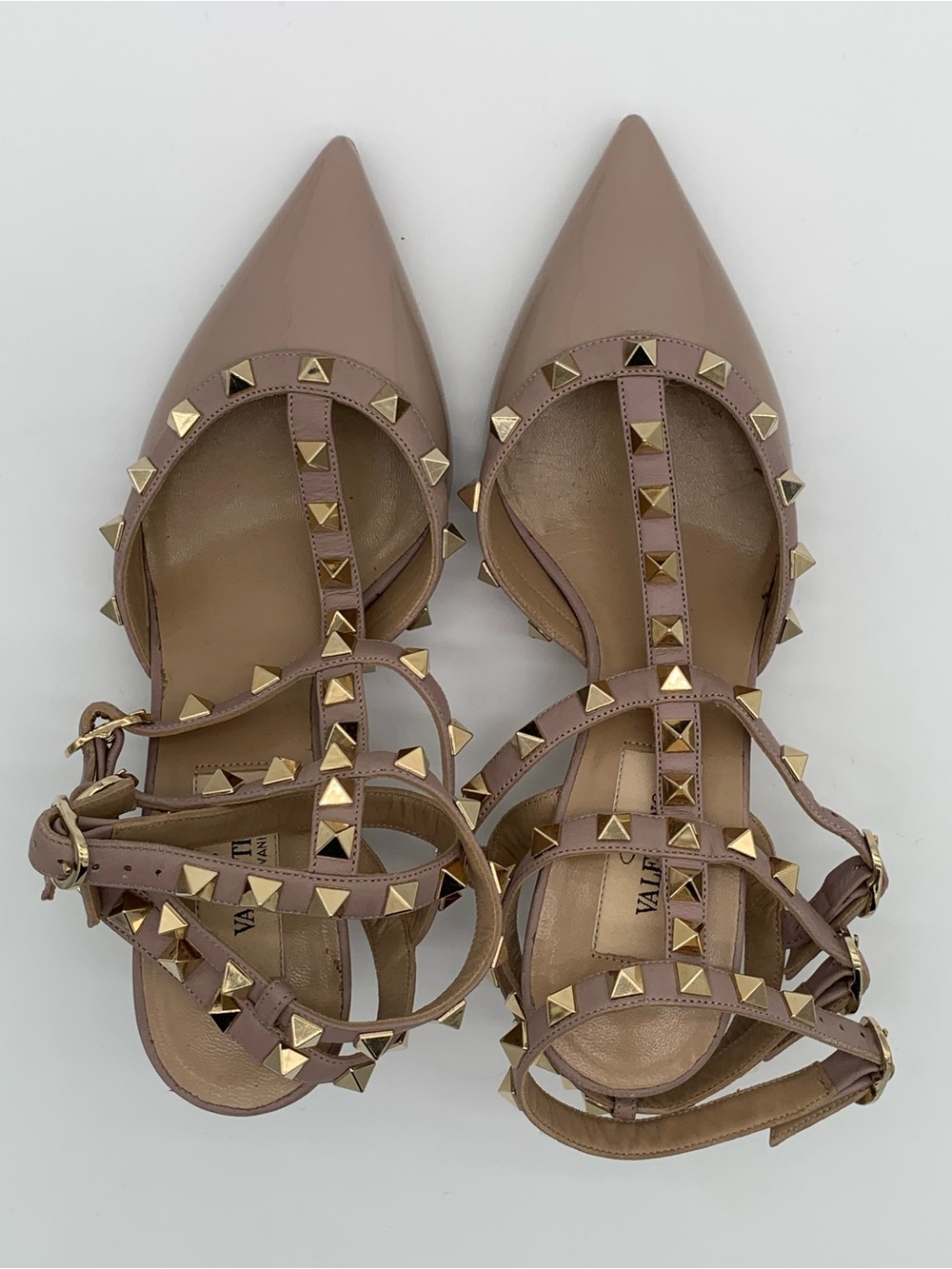 Valentino Garavani Nude/Pink Patent Rockstud Pointed-Toe Strappy heels